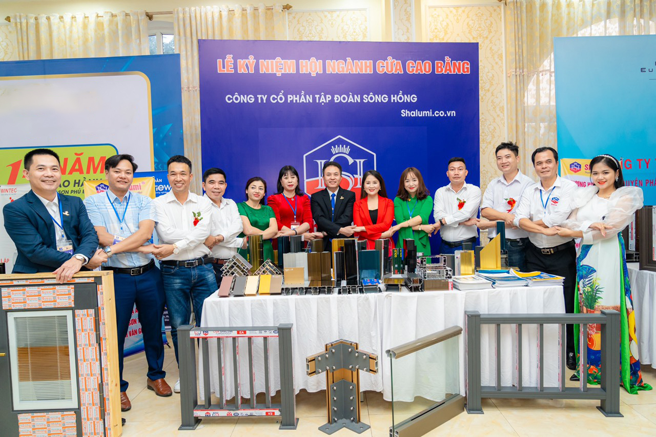 Tập đoàn Nhôm Sông Hồng Shalumi  tham dự sự kiện kỉ niệm 1 năm  thành lập Hội ngành cửa Cao Bằng